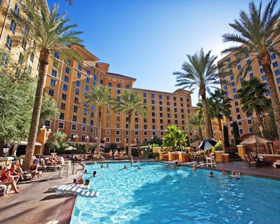 Wyndham Grand Desert Resort Лас-Вегас Экстерьер фото