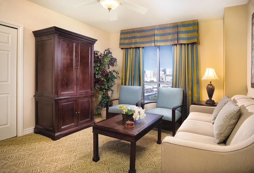 Wyndham Grand Desert Resort Лас-Вегас Экстерьер фото